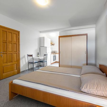 Villa Annaleah Dubravice Экстерьер фото